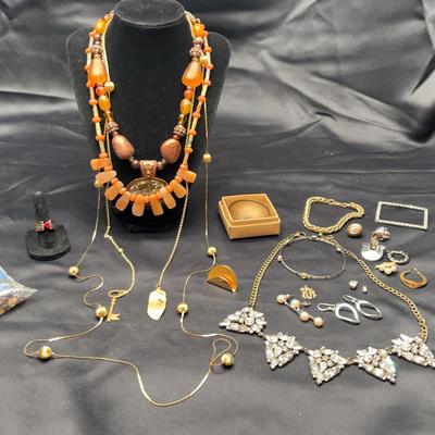 Costume Jewelry Lot | Beaded Necklaces, Earrings, Bracelets, Brooches & Statement Pieces