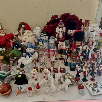Christmas Nutcrackers & other decorations 