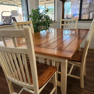 Kitchen/Dining Room Table