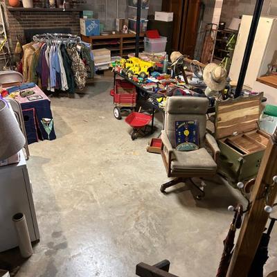 Estate sale photo