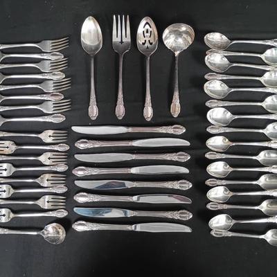 Wm. A. Rogers Oneida Ltd. AA Silverplate Flatware Set – Ornate Floral Pattern, 48 Pieces