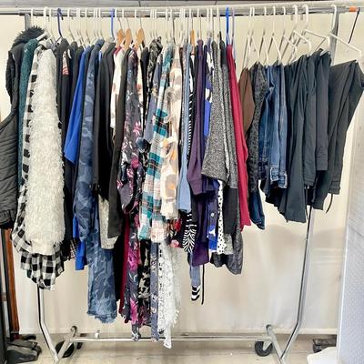 Women’s Rack Of Clothing (plus Sz) Feat. Columbia And More 