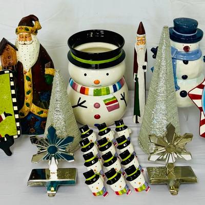 Snowman Waste Basket w/Napkin Rings, Cookie Jar, Santa Figurines & More