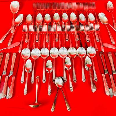 108-pc Holmes & Edwards Antique Silver Plate “Lovely Lady”