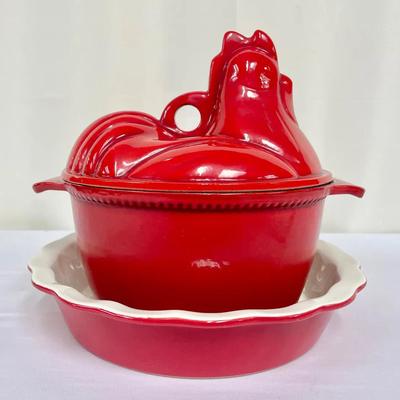 RARE Lodge Red Hen On Neat Covered Cast Iron Casserole Dish And Pie Pan
