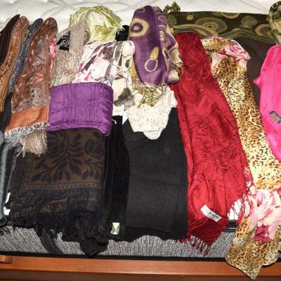 Sale Photo Thumbnail #171