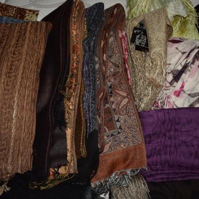 Sale Photo Thumbnail #172