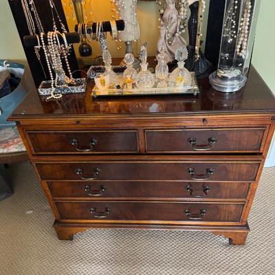 Sale Photo Thumbnail #11: Chest costume jewelry and vintage perfume bottles