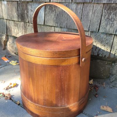 impressive wood bucket with handle.
$16
$16