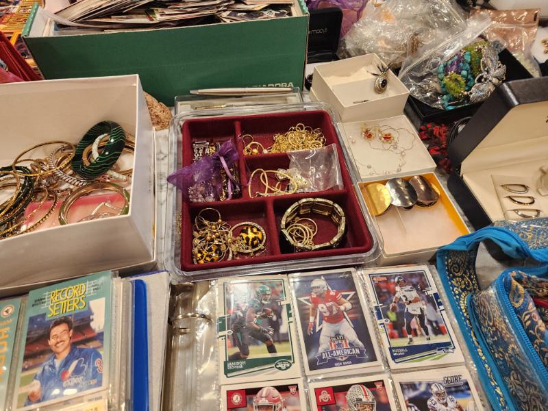 Sale Photo Thumbnail #149