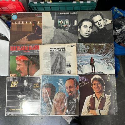 Sale Photo Thumbnail #258: Lot of 18 Vintage 70s & 80s Pop, Rock & Folk LPs