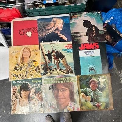 Sale Photo Thumbnail #259: Lot of 18 Vintage 60s & 70s Rock, Pop & Folk LPs