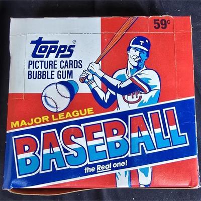 Sale Photo Thumbnail #166: 1986 Topps Baseball Cello Box w/ 24 Factory Sealed Packs Bo Jackson RC