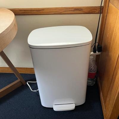 Sale Photo Thumbnail #44: Trash Can 25x17x12
