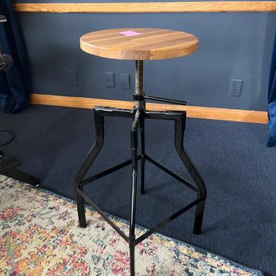 Sale Photo Thumbnail #30: Adjustable Stool 14x22-32