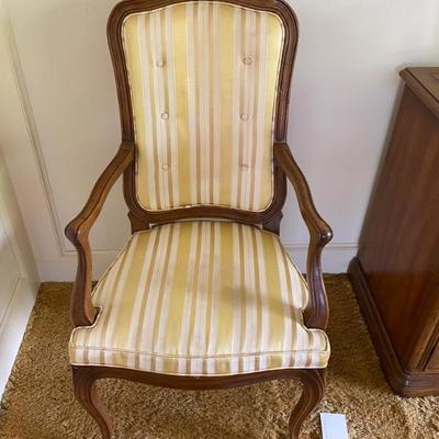 Sale Photo Thumbnail #122: High-end Henredon Dining table, caned back chairs, and buffet sideboard cabinet