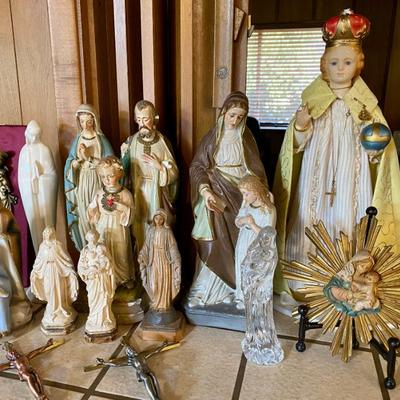 Sale Photo Thumbnail #82: Vintage Hand painted Arte Sacra Caravaggio Starburst Madonna & Child, Sacred Wall Art, hand crafted wood from Val Gardena, Italy. The tall iconic statue is a highly collectible Vintage Infant of Prague, hand painted chalkware plaster statue. Crystal Madon