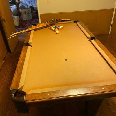 Sale Photo Thumbnail #96: Pool table set