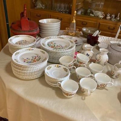 Sale Photo Thumbnail #50: Aynsley Fine English Bone China Cottage Garden Fine China Set ~ Pristine condition