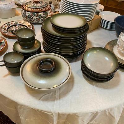 Sale Photo Thumbnail #184: Heath Pottery Dishes