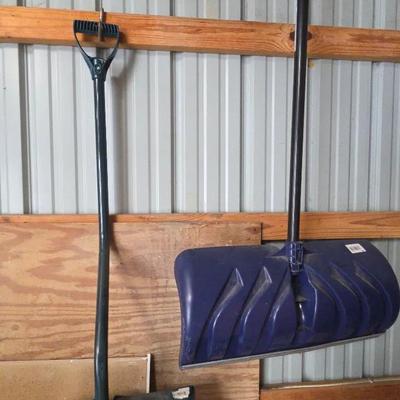 Artic Blast Snow Shovels