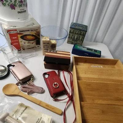 Pampered Chef & Miscellaneous Kitchen Items
