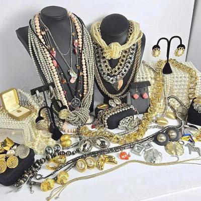 Faux Pearl, Gold & Silver Tone Costume Jewelry: Necklaces, Earrings, More