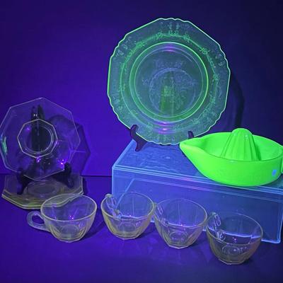 Uranium Glass Sunkist Citrus Reamer, Plate & Cups & Saucers