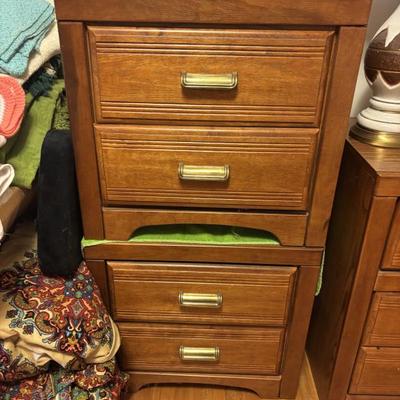 Sale Photo Thumbnail #547
