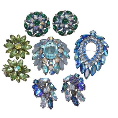 Sale Photo Thumbnail #46: 5 PC VINTAGE COLORED CRYSTAL SCHIAPARELLI + VENDOME