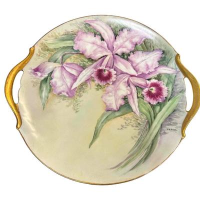 Sale Photo Thumbnail #252: ANTIQUE T&V LIMOGES FRANCE HAND PAINTED PORCELAIN PLATE ARTIST SIGNED