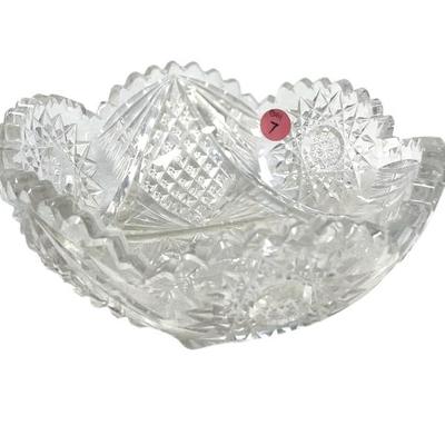 Sale Photo Thumbnail #16: Antique American Brilliant Period Cut Glass Bowl, Hobstars, Diamonds and Rays. Measures 8"x8"x3.25. Weight 2 lbs 3 oz. PROVENANCE: The Perrin family, of French Huguenot origin, of Abbeville, Perrin Plantation and Cotton Level Plantation.