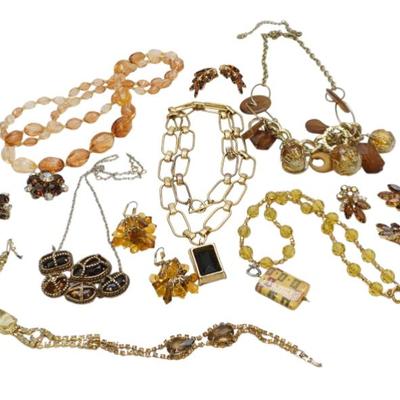 Sale Photo Thumbnail #209: 15 PC VINTAGE AMBER RHINESTONE - LUCITE - CRYSTAL JEWELRY