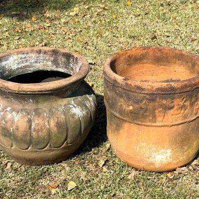Set of 2 Heavy Terracotta Pots 