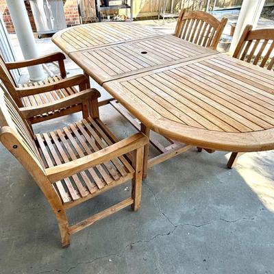 5 Piece Outdoor Teak Dining Set - Includes Built in Leaf for Table 