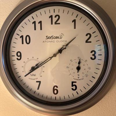 Wall clock