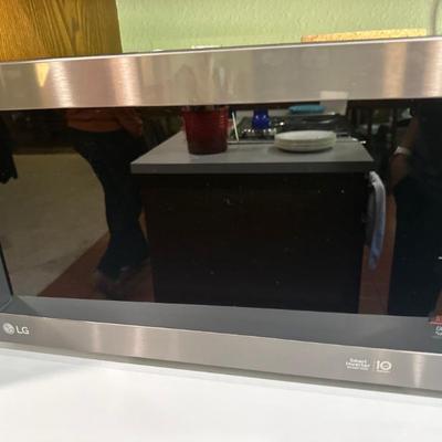 LG microwave