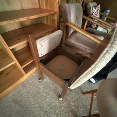 Vintage sewing storage chair (open)