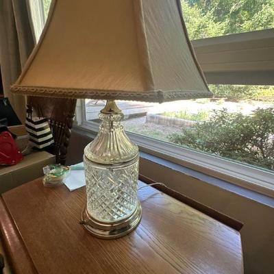 Table lamp