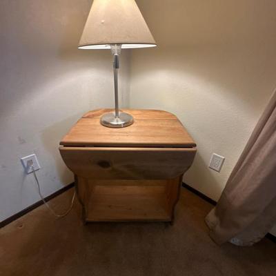 Table lamp