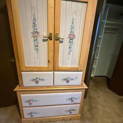 Vintage armoire
