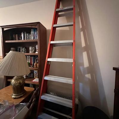 8 ft Werner Fiberglass Stepladder