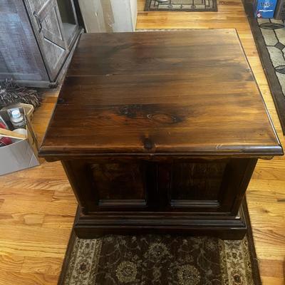 Dark Wood End Table 