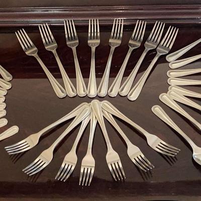 Stainless Steel Flatware Set