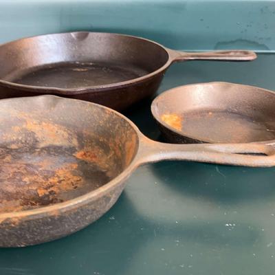 Lodge Cast Iron Skillet Trio