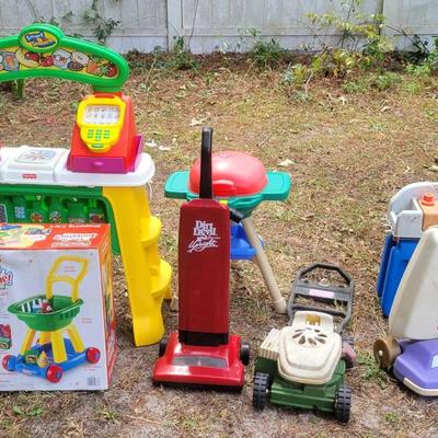 Little Tikes & Fisher Price Smart Shopper Play Store Stand
