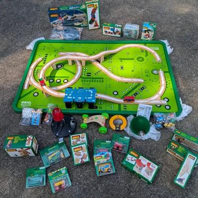 Brio Train Tabletop with Built-In Track & Extra Track Sets