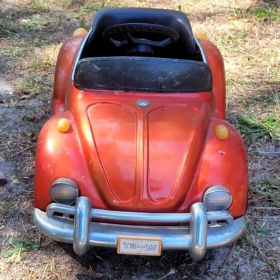 Vintage Metal Volkswagen Beetle Kids Ride-On Car