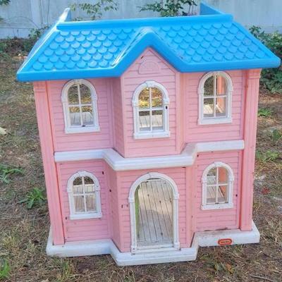 Little Tikes My Size Barbie Dollhouse