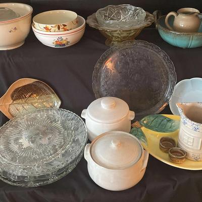 Vintage Kitchen & Serving Collection Featuring West Bend, Knowles Utility Ware & Kitchen Kraft